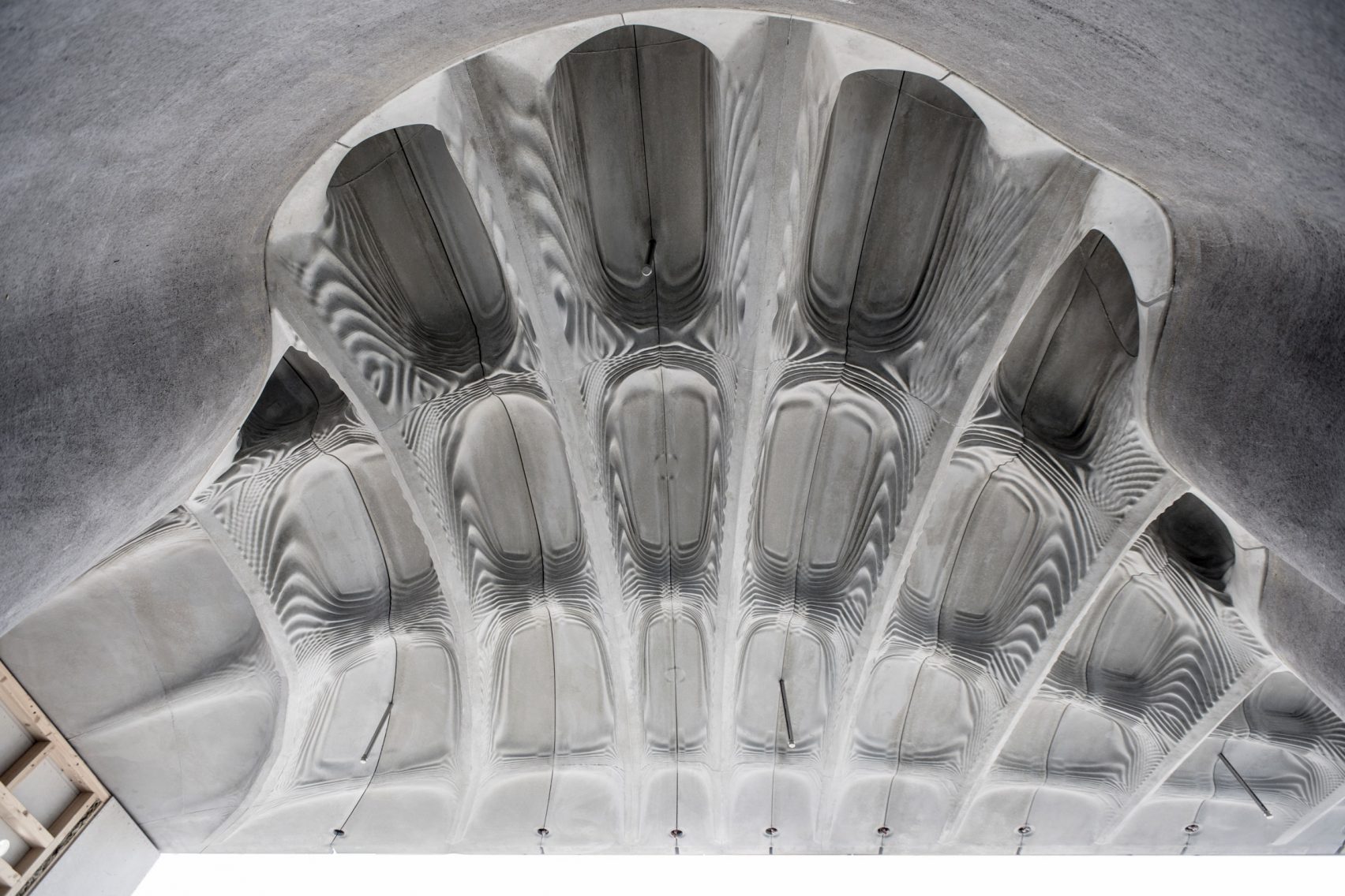 В Швейцарской высшей технической школе Цюриха создают легкий бетонный потолок с использованием 3D-песочной печати